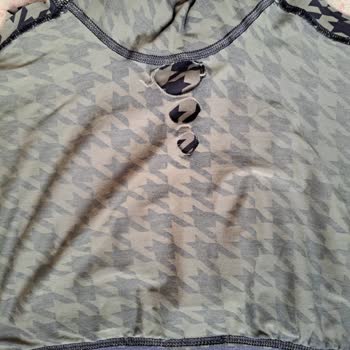 Blackspade Boxer Kalça Kısmından Yırtılıyor