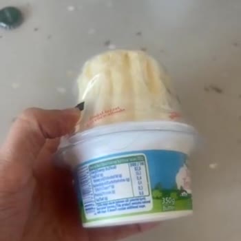 Sütaş Tereyağ Ambalajında Saç