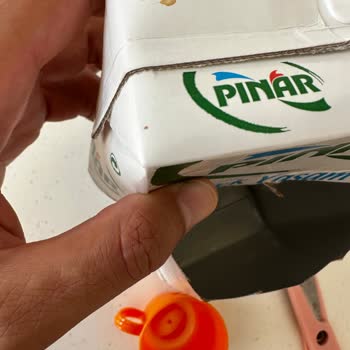Süt Pınar İçinden Tortu Parçacıklar Çıktı