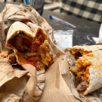 Dürümle Ekşi Soslu ve Bozuk Dürüm Siparişinden Dolayı Ücret İadesi Talebi