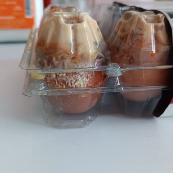 Migros Görünür Olan Kokmuş Ve Çürük Yumurta Gönderiyor