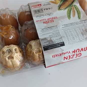 Migros Görünür Olan Kokmuş Ve Çürük Yumurta Gönderiyor