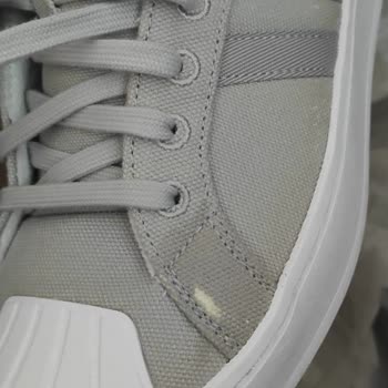 Adidas Ayakkabı Üzerinde Sararma Ve İnceleme Haber Yok