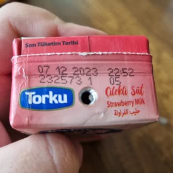 Torku Süt Tarihi Geçmemesine Rağmen Bozuk Ve Pütürcükler Var