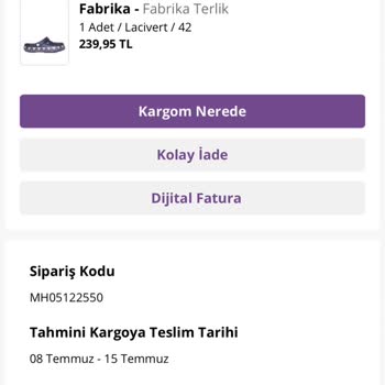 Fabrika Marka Terlik 2-3 Giymede Parçalandı