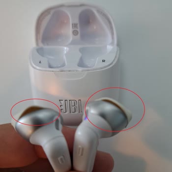 JBL Tune 225 Kulaklık Plastik Korumaları Kalktı!