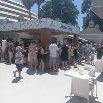 Grand Blue Sky Hotel Kuşadası Grand Blue Sky Otel Deki Sıkıcı Tatilimiz.