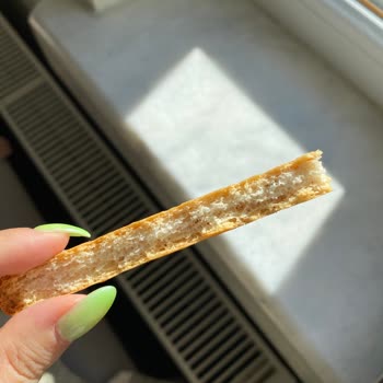 Migros Kepekli Grissini İçerisinden Çıkan Siyah Parça