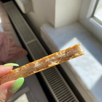 Migros Kepekli Grissini İçerisinden Çıkan Siyah Parça