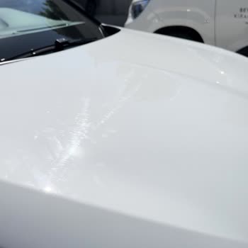 Beyaz Filo Çizik Dolu Sıfır Aracı Teslim Etmeye Çalıştılar