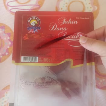 Aldığım Şahin Sucuğun İkidir Ekşi Çıkması