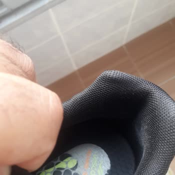 Lescon Zeplin 3 Sneakers Spor Ayakkabının İç Astarı Yırtıldı