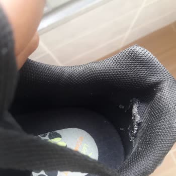 Lescon Zeplin 3 Sneakers Spor Ayakkabının İç Astarı Yırtıldı