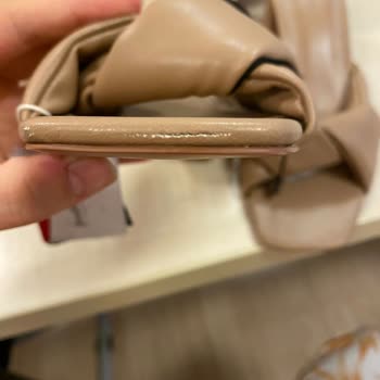 Stradivarius'tan Gelen Defolu Ürün