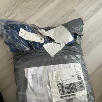 MNG Kargo Kargo Paketinin Yırtılmış Olarak Gelmesi