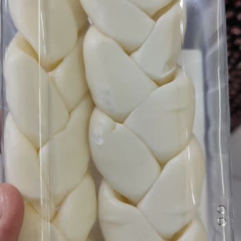 Gross Toptan Market (Bursa) Bozulan Peynirler, Eriyen Çikolatalar