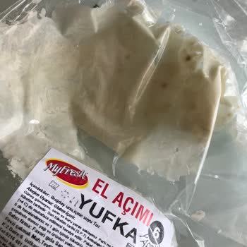 Paramparça Ve Paketine Yapışmış Migros Yufkası
