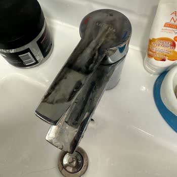 Artema Banyo Batarya Kararması