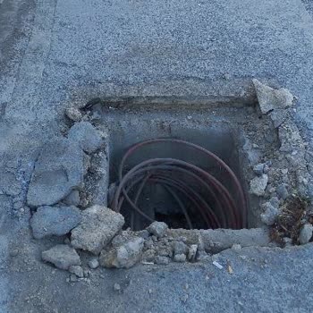 İBB - İstanbul Büyükşehir Belediyesi Üstü Açık Kalan Çukura Belediyenin Duyarsızlığı