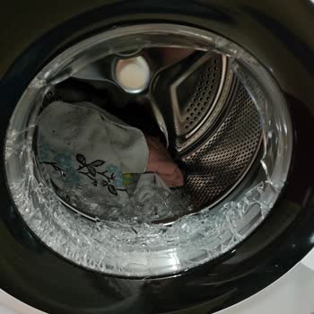 Vestel Çamaşır Makinesi Kapağı Patladı Bomba Gibi
