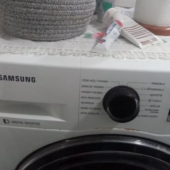 Samsung Çamaşır Makinesi Ön Yüzündeki Paslanma Sorunu