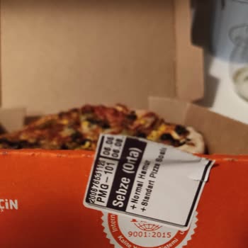 Little Caesars Yanlış Ve Çiğ Hamur
