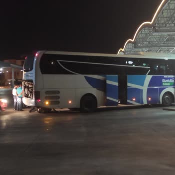 Kamil Koç 2 Buçuk Saattir Hareket Etmeyen Arızalı Otobüs Sıkıntısı