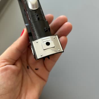 Toys e Toys Sürekli Surette Sorunlu Ve Eskimiş Ürün Satıyor