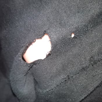 Lc Waıkıkı Bacak Arası Yırtıkları