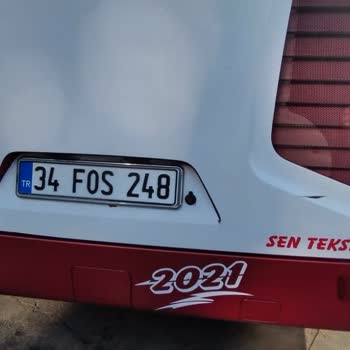Rize Ses Turizm Otobanda Yolcuyu Zorla İndirmek