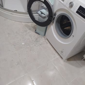Siemens Çamaşır Makinesi Kapak Camı Kendiliğinden Patladı