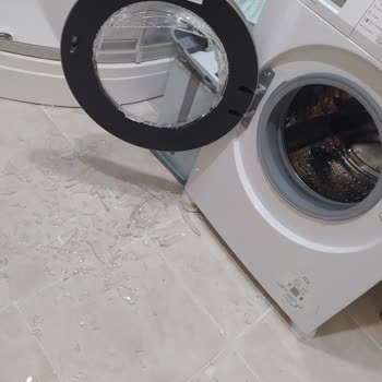 Siemens Çamaşır Makinesi Kapak Camı Kendiliğinden Patladı