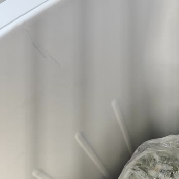 Bosch Marka Buzdolabı Çatlağı