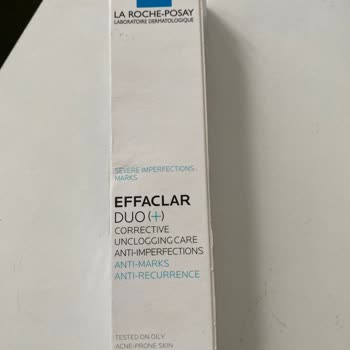 La Roche Posay Ürünleri Kullanımında Oluşan Cilt Problemleri