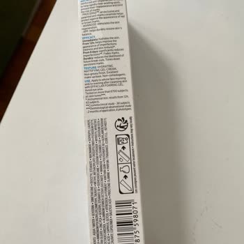 La Roche Posay Ürünleri Kullanımında Oluşan Cilt Problemleri