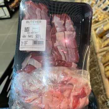 Macro Center Urla Macro Centre Kuzu Eti Fiyatına Yağ Satıyor.