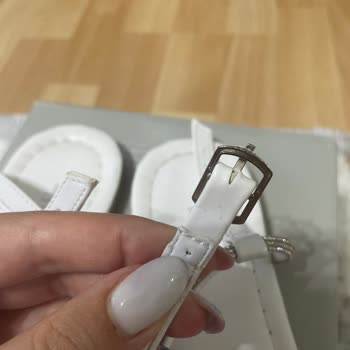 Hotiç Ayakkabı İçinde Farklı Madde Var Hatalı Çıktı