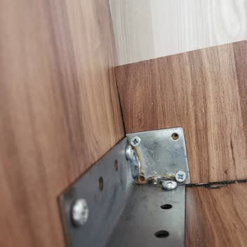Vivense Baza Kalitesizliği Ve Kötü İşçilik