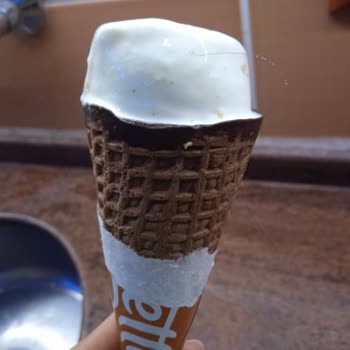 Cornetto Dondurmadan Saç Çıktı