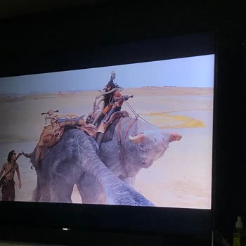 65 İnç Philips TV Kararması!