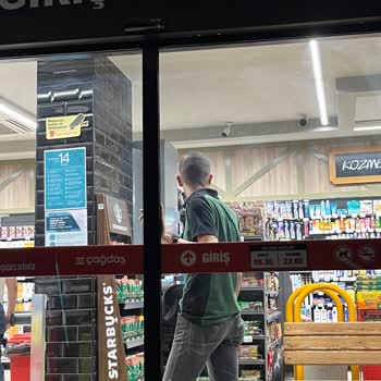 Çağdaş Marketler Kendi Keyfine Göre Bir Kapanış Saati Belirlemiş