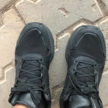 Skechers'ın 2 Yıl Garanti Verdiği Ayakkabının 4 Ayda Yırtılması!