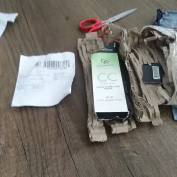 Vatan Market (İstanbul)  Kargo Kutusunun Boş Çıkması