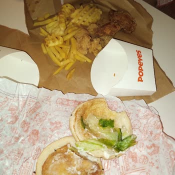 Popeyes Menü Yanlış Geldi