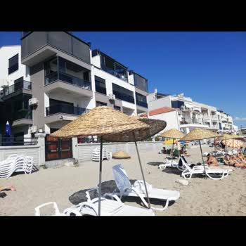 İzmir Dikili Belediyesi Çandarlı Da Halkın Denize Girmesi