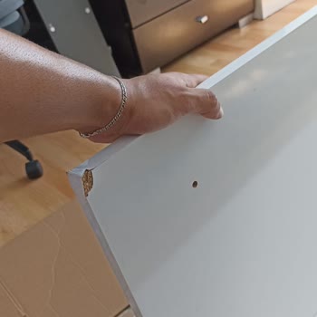 Koçtaş Online Mağazasında Satılan Milano Gardırop'un Hasarlı Gönderimi