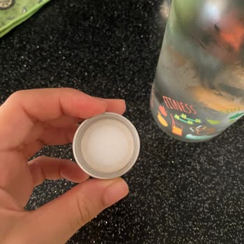 Paşabahçe Cam Şişesi Koku Ve Mantar Yapıyor