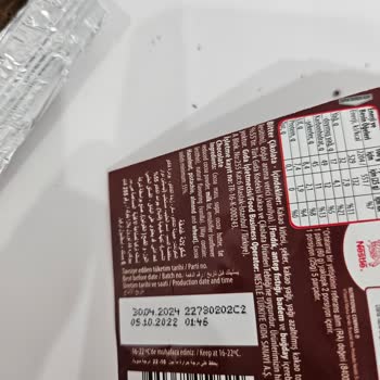 Nestle Bitter Çikolata Bozuk Geldi