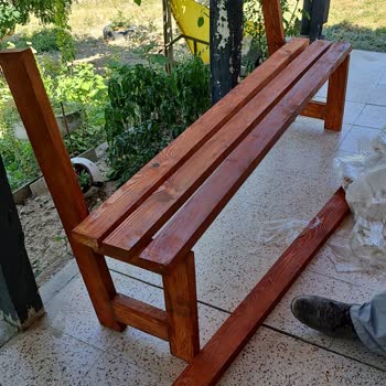 Hükümdar Ahşap'ın Sözde Kurumsallığı