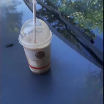 Burger King Milkshake İçin Cola Pipeti Aynı!